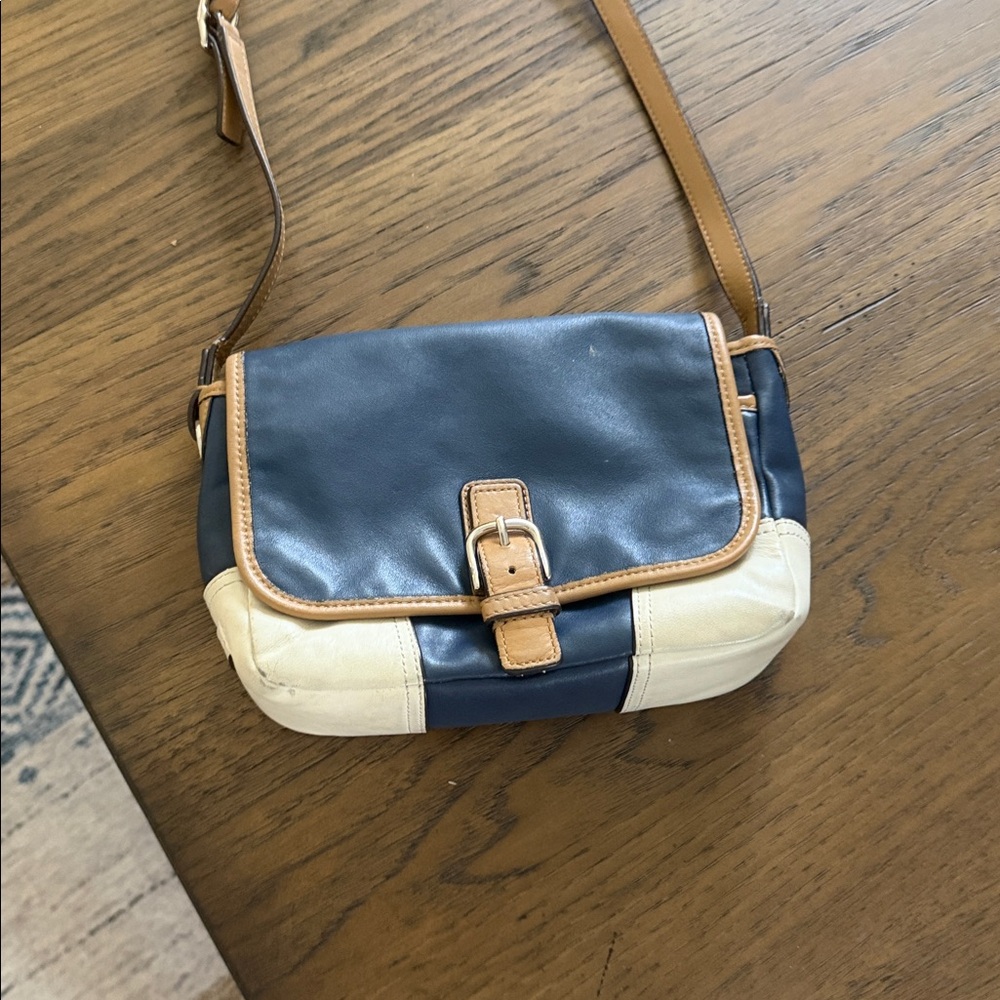 Coach Purse Color Block Leather Navy Blue White Crossbody Adjustable Strap